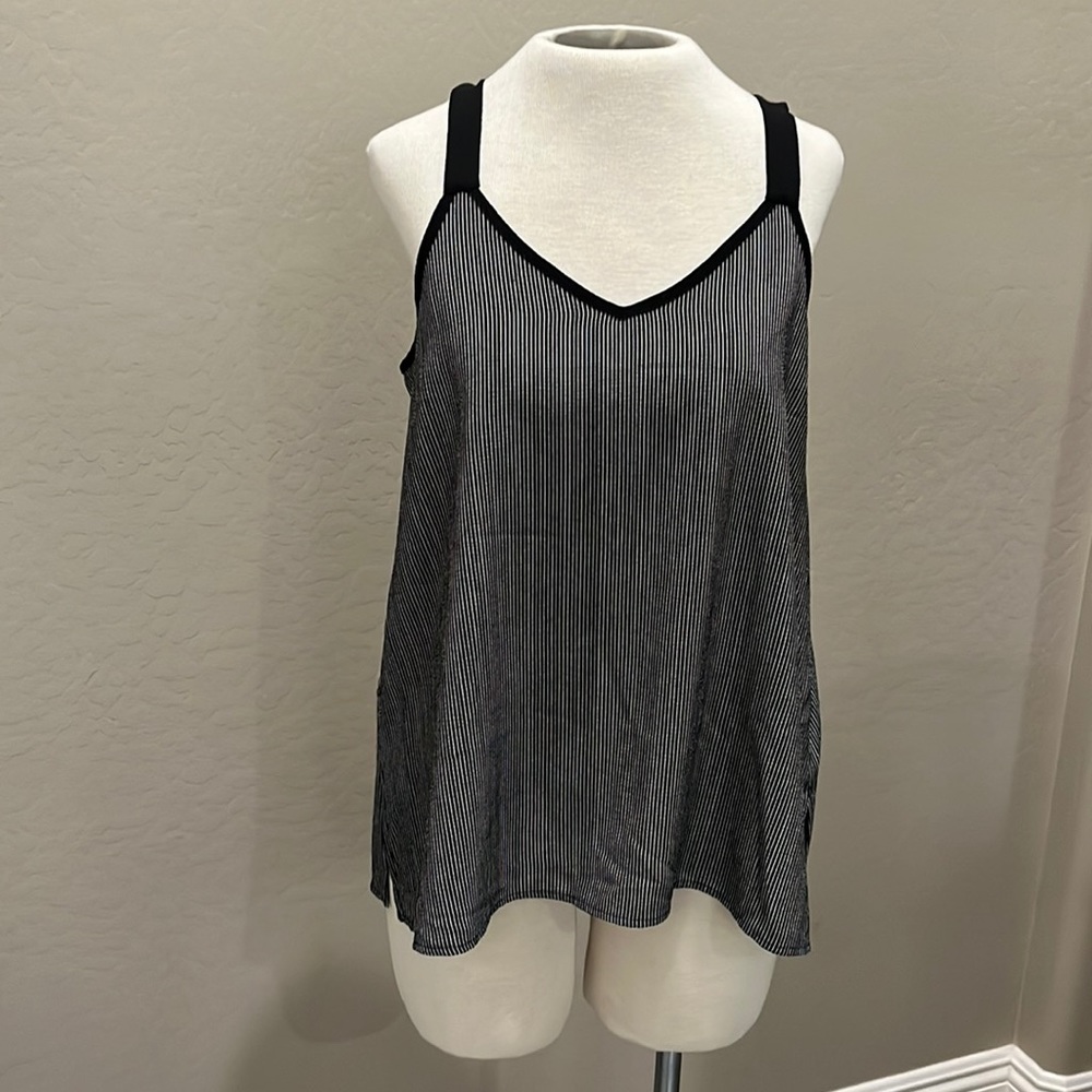 Bobeau Black with White Striped Flowy Tank